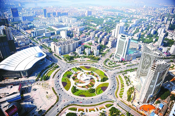 中国城镇人口_2013年城镇人口比重