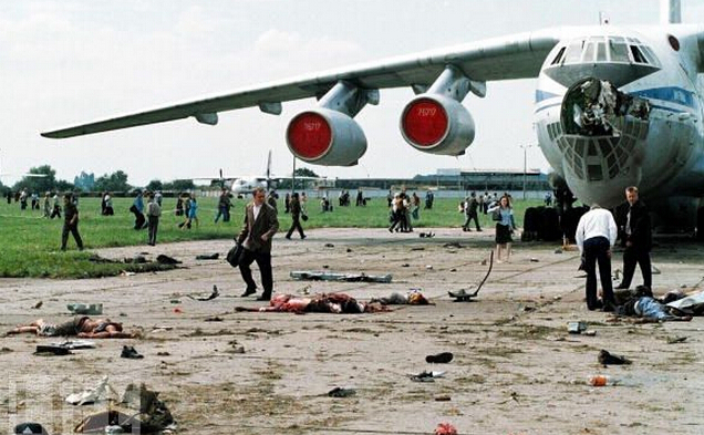 2002年乌克兰航展事故 2002年苏27乌克兰_2002航展乌克兰坠机